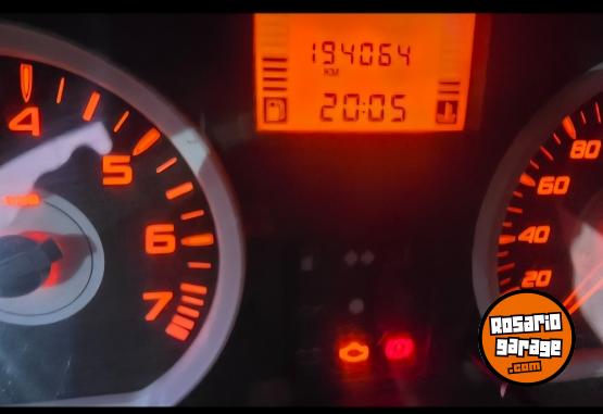 Autos - Renault Sandero 2010 GNC 195000Km - En Venta