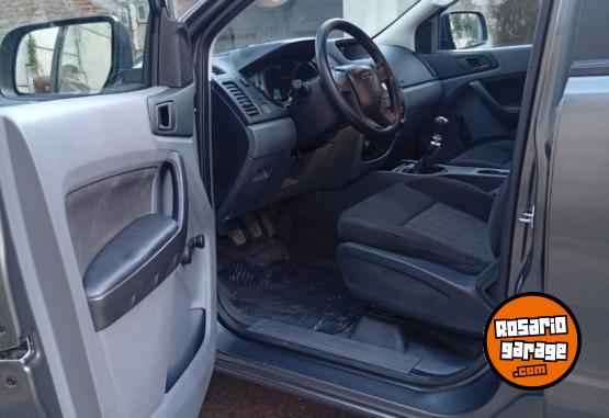 Camionetas - Ford RANGER DC 4x2 XL 2.2L D 2017 Diesel 66942Km - En Venta
