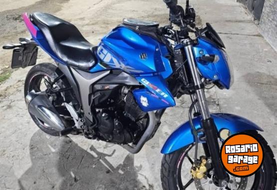 Motos - Suzuki Gixxer 2017 Nafta 21000Km - En Venta