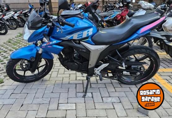 Motos - Suzuki Gixxer 2017 Nafta 21000Km - En Venta