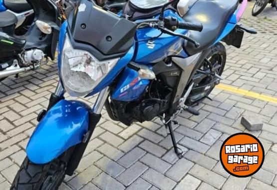 Motos - Suzuki Gixxer 2017 Nafta 21000Km - En Venta