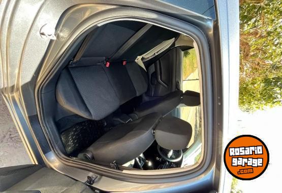 Autos - Volkswagen polo 2022 Nafta 83000Km - En Venta