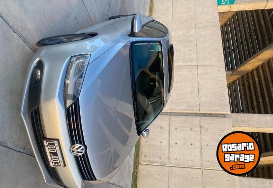 Autos - Volkswagen Vento 2.5 2012 Nafta 200000Km - En Venta