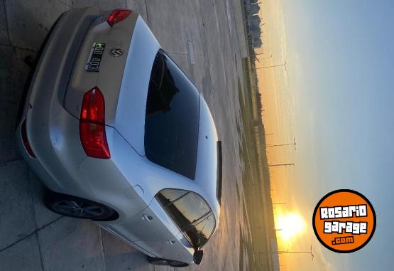 Autos - Volkswagen Vento 2.5 2012 Nafta 200000Km - En Venta