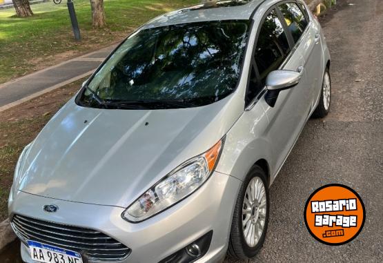 Autos - Ford Fiesta kinetic 2017 Nafta 63360Km - En Venta