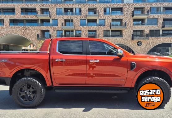 Camionetas - Ford Ranger v6 plus permuto 2023 Diesel 29000Km - En Venta