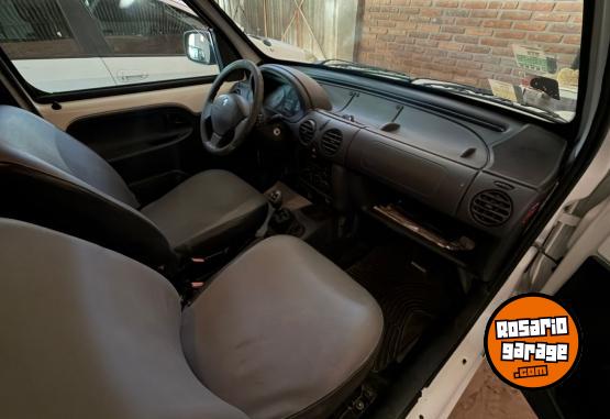 Utilitarios - Renault KANGOO 2015 Nafta 67500Km - En Venta
