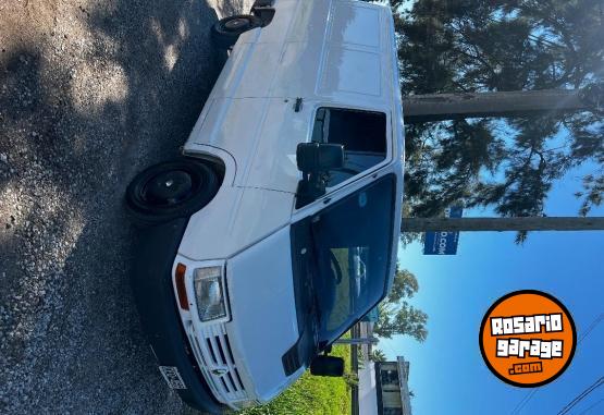 Utilitarios - Renault Trafic 1998 GNC 70000Km - En Venta