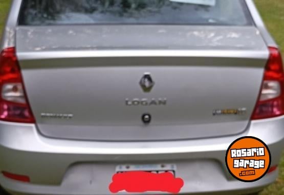 Autos - Renault Logan 1.6 8 val.pack 1 2013 Nafta 164000Km - En Venta