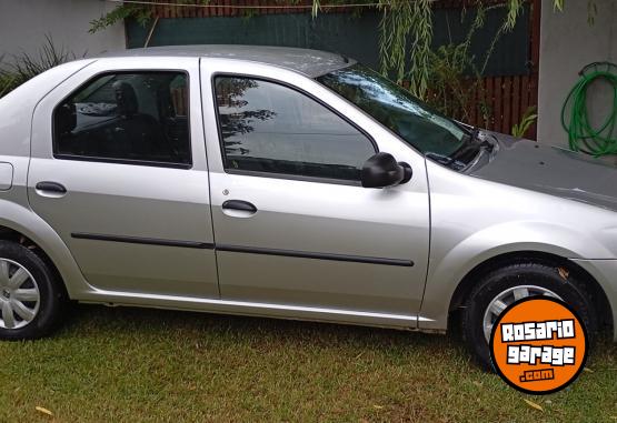 Autos - Renault Logan 1.6 8 val.pack 1 2013 Nafta 164000Km - En Venta