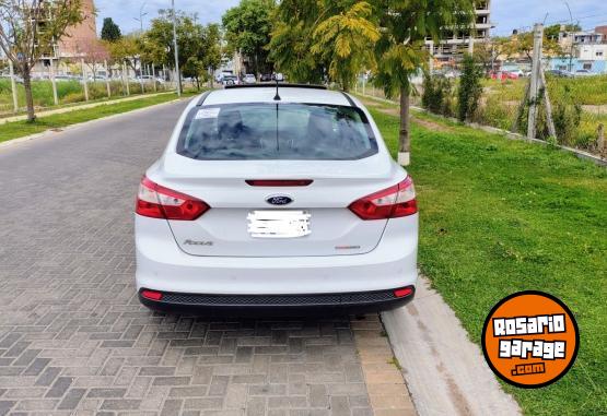 Autos - Ford FOCUS SE PLUS 2.0 2014 Nafta 140000Km - En Venta