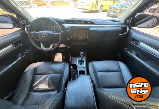 Camionetas - Toyota Hilux 2.8 srx at6 2021 Diesel 134000Km - En Venta