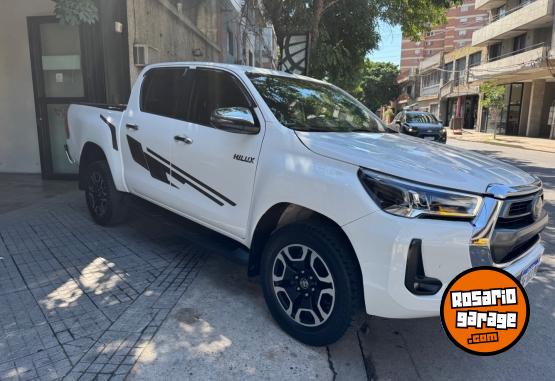 Camionetas - Toyota Hilux 2.8 srx at6 2021 Diesel 134000Km - En Venta