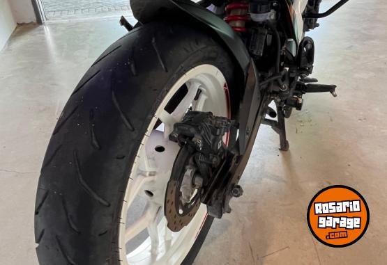 Motos - Bajaj 200NS 2022 Nafta 7000Km - En Venta