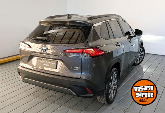 Autos - Toyota COROLLA CROSS SEG HV 1,8 2021 Electrico / Hibrido 98897Km - En Venta