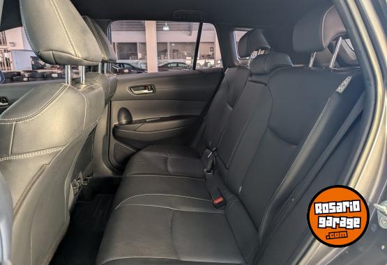 Autos - Toyota COROLLA CROSS SEG HV 1,8 2021 Electrico / Hibrido 98897Km - En Venta