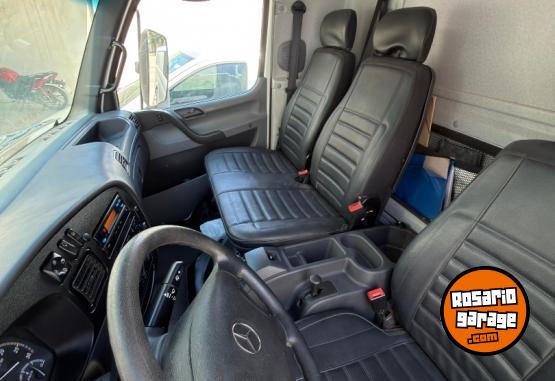 Camiones y Gr�as - ACCELO 815 CAJA FRIGORIFICA - En Venta