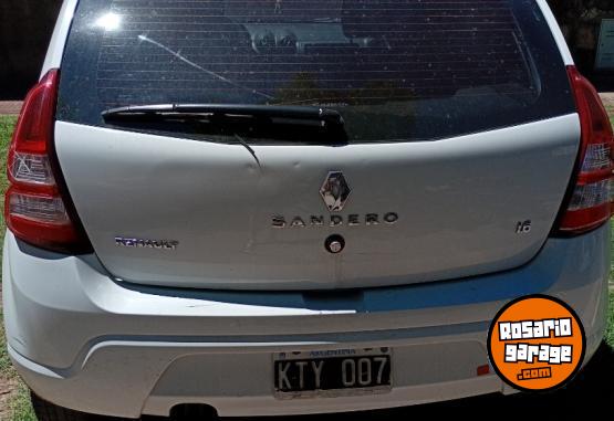 Autos - Renault Sandero 2012 Nafta 105000Km - En Venta