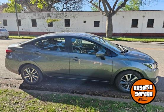 Autos - Nissan Versa 2022 Nafta 45000Km - En Venta