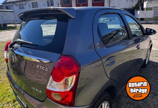 Autos - Toyota Etios XLS 2016 2016 Nafta 108000Km - En Venta