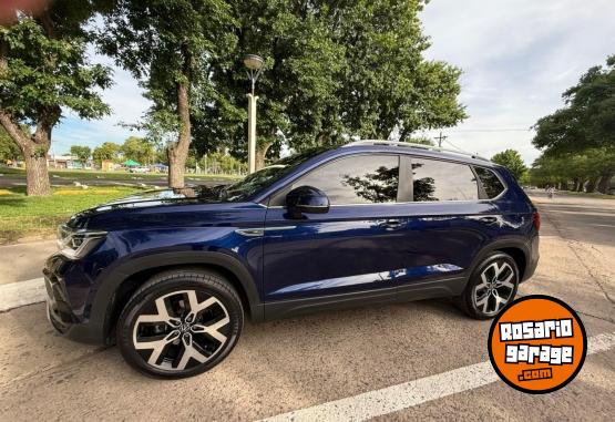 Autos - Volkswagen Taos Highline 2024 Nafta 25500Km - En Venta