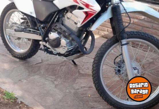 Motos - Honda XR 250 tornado 2022 Nafta 2000Km - En Venta