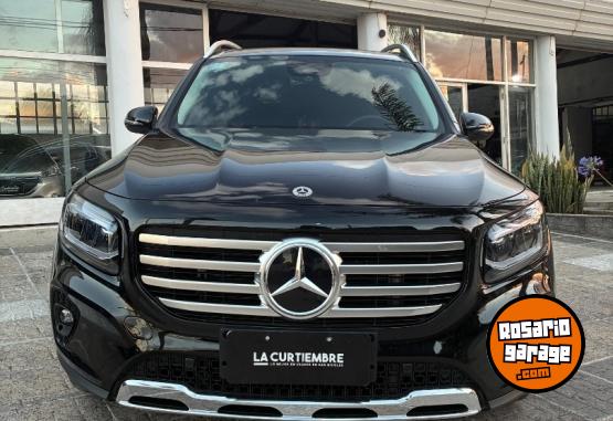 Camionetas - Mercedes Benz GLB 250 4MATIC MHEV 2025 Electrico / Hibrido 9000Km - En Venta