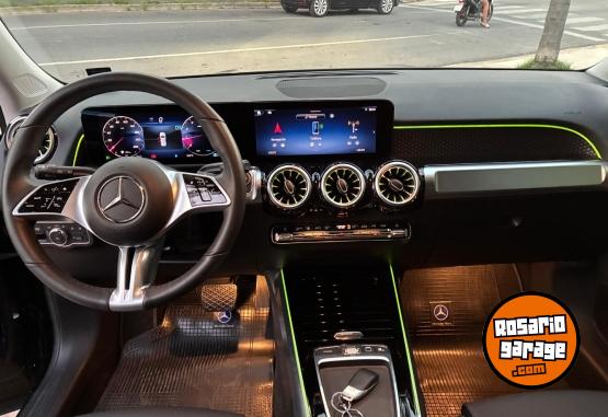 Camionetas - Mercedes Benz GLB 250 4MATIC MHEV 2025 Electrico / Hibrido 9000Km - En Venta