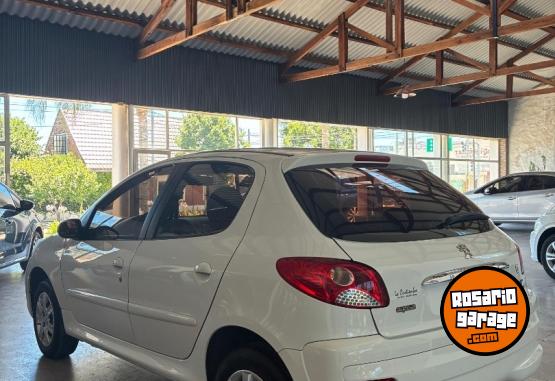 Autos - Peugeot 207 Compact Allure 1.4 N 2015 Nafta 90000Km - En Venta