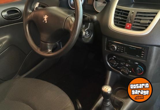 Autos - Peugeot 207 Compact Allure 1.4 N 2015 Nafta 90000Km - En Venta