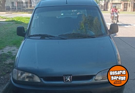 Utilitarios - Peugeot Partner 2008 GNC 200000Km - En Venta