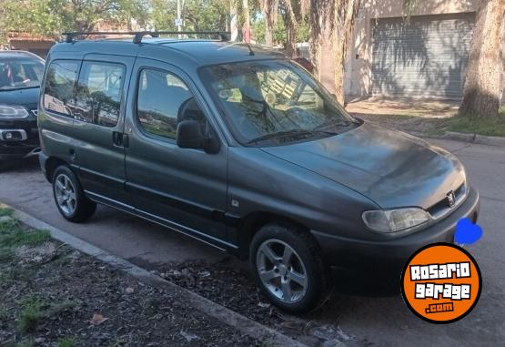 Utilitarios - Peugeot Partner 2008 GNC 200000Km - En Venta