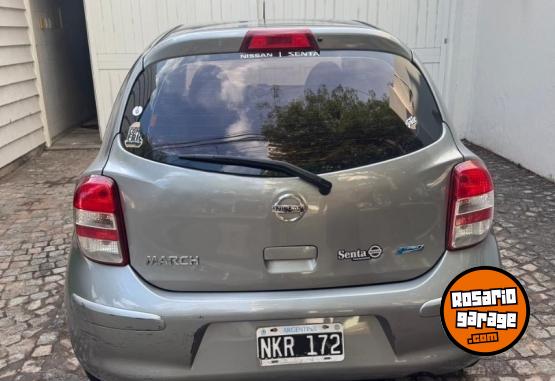 Autos - Nissan March 2014 Nafta 99000Km - En Venta