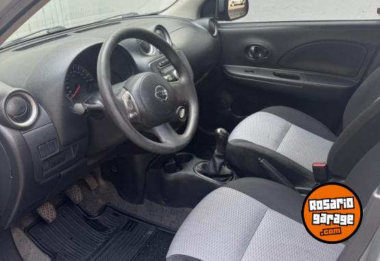 Autos - Nissan March 2014 Nafta 99000Km - En Venta