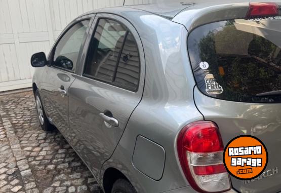 Autos - Nissan March 2014 Nafta 99000Km - En Venta