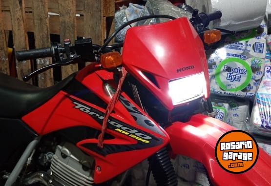 Motos - Honda Tornado 250 2013 Nafta 28000Km - En Venta