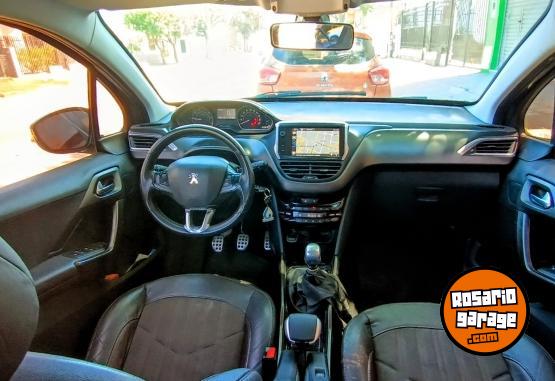 Autos - Peugeot 2008 SPORT 2017 Nafta 131100Km - En Venta