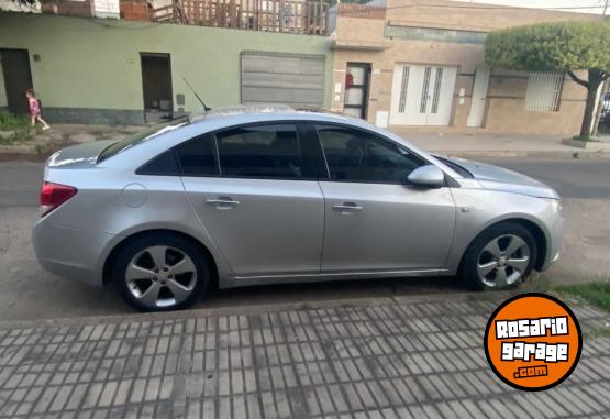 Autos - Chevrolet Cruze ltz 2010 GNC 200000Km - En Venta