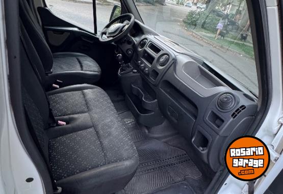 Utilitarios - Renault Master 2013 Diesel 200000Km - En Venta