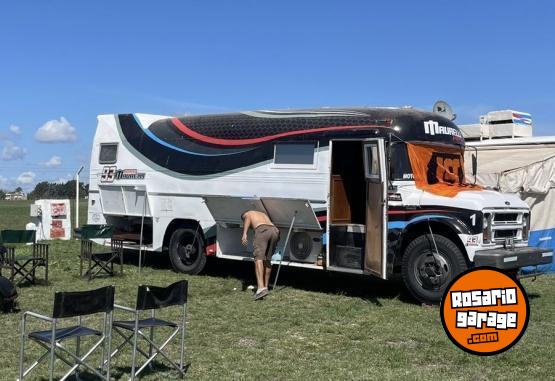 Camiones y Gr�as - VENDO PERMUTO - En Venta