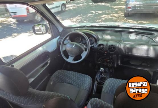 Utilitarios - Renault Kangoo 2016 Nafta 220000Km - En Venta