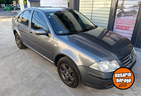 Autos - Volkswagen BORA 2.0 TRENDLINE 2010 Nafta 167000Km - En Venta