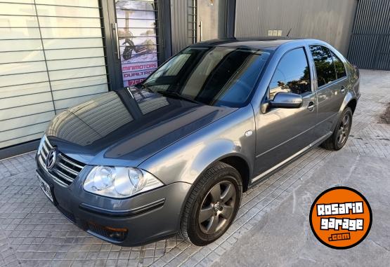 Autos - Volkswagen BORA 2.0 TRENDLINE 2010 Nafta 167000Km - En Venta