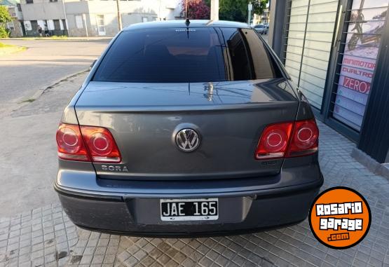 Autos - Volkswagen BORA 2.0 TRENDLINE 2010 Nafta 167000Km - En Venta