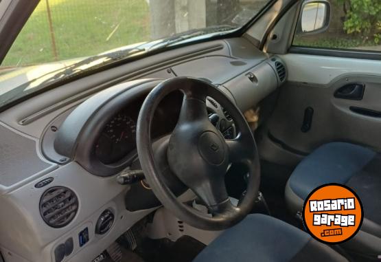 Utilitarios - Renault Kangoo 2012 GNC 250000Km - En Venta