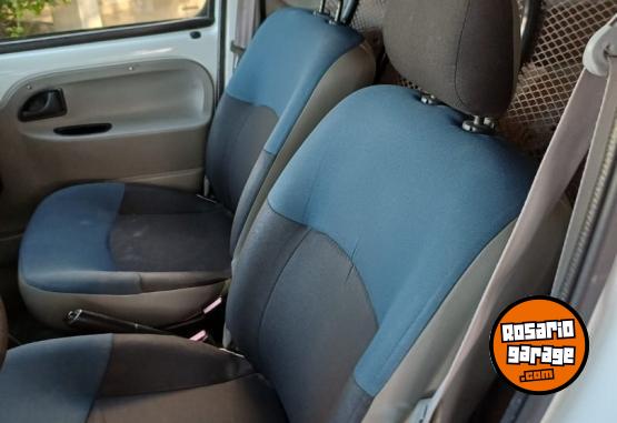 Utilitarios - Renault Kangoo 2012 GNC 250000Km - En Venta