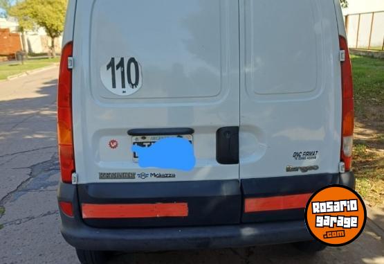 Utilitarios - Renault Kangoo 2012 GNC 250000Km - En Venta