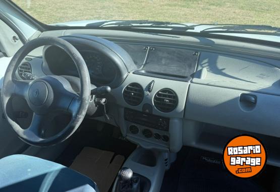 Utilitarios - Renault Kangoo 2012 GNC 250000Km - En Venta