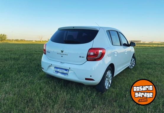 Autos - Renault Sandero privilege 2018 GNC 103000Km - En Venta