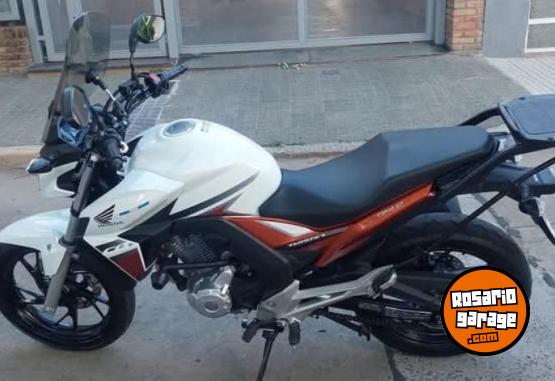 Motos - Honda Twister 2017 Nafta 18000Km - En Venta